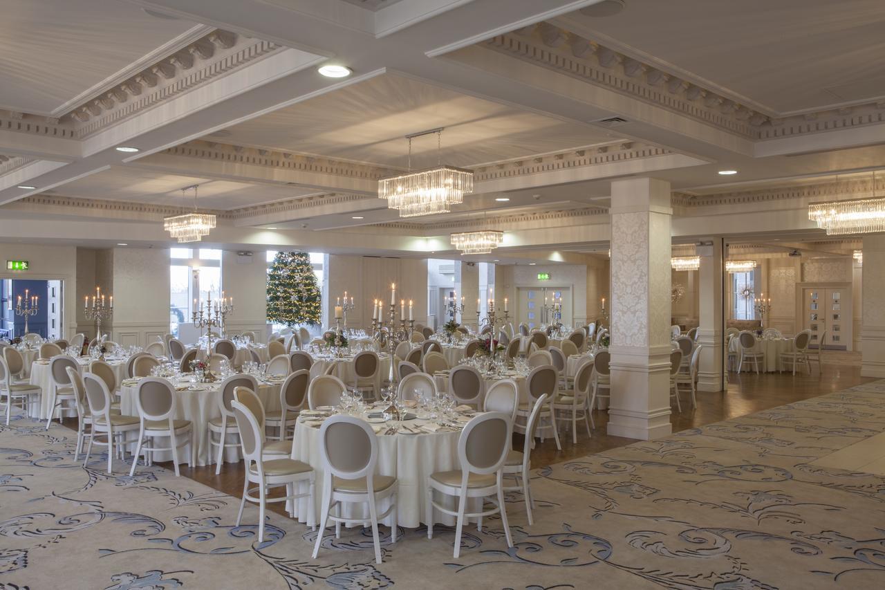 Four Seasons Hotel, カーリングフォード エクステリア 写真